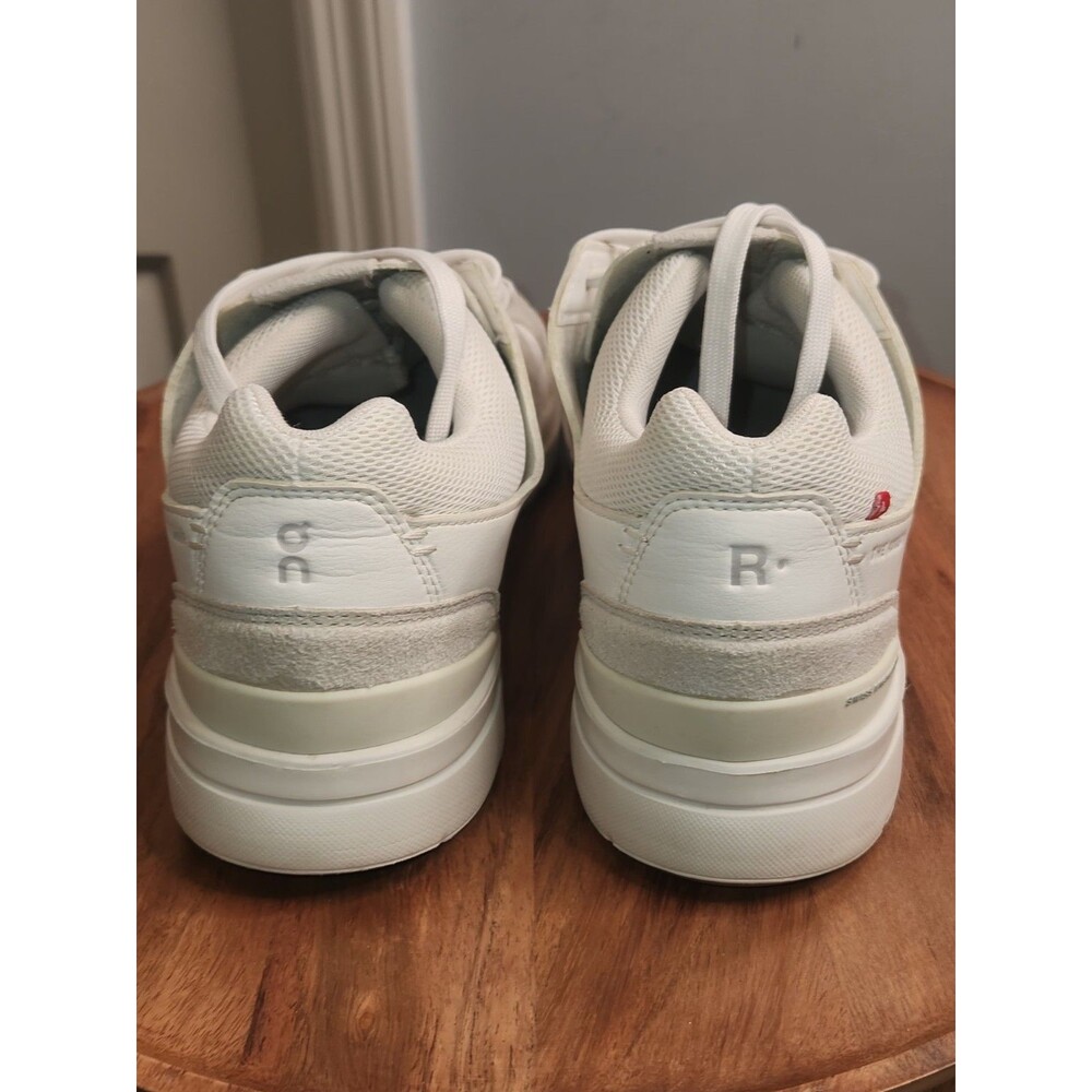 The Roger Clubhouse by On, Men's US Size 9.5, white leather sneakers - Picture 12 of 16